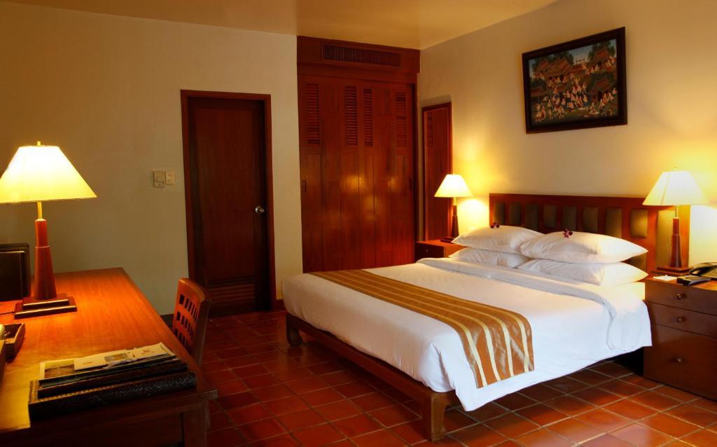 Salathai Resort Patong Exterior foto